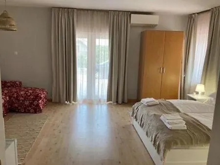 Aparthotel Pahok Apartmanhaz *